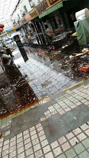Fangcun Tea Market damaged by Hurricane 1